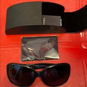 Prada sunglasses(women’s)
